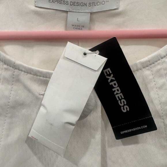 Express Design Woman's Coat Brand New With Tags - Picture 3 of 3